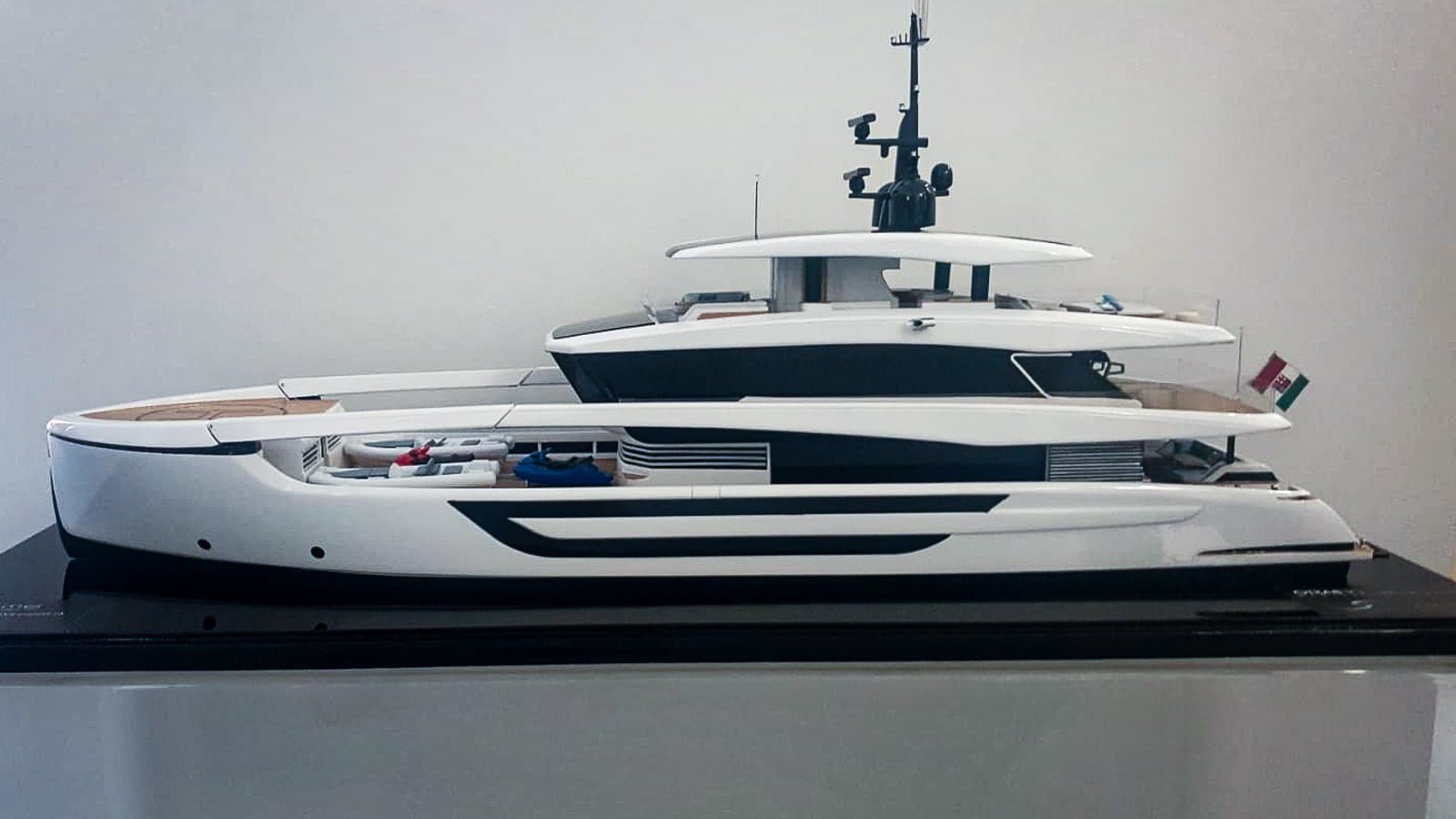 Amer’den Yeni Amer Steel 41m Explorer