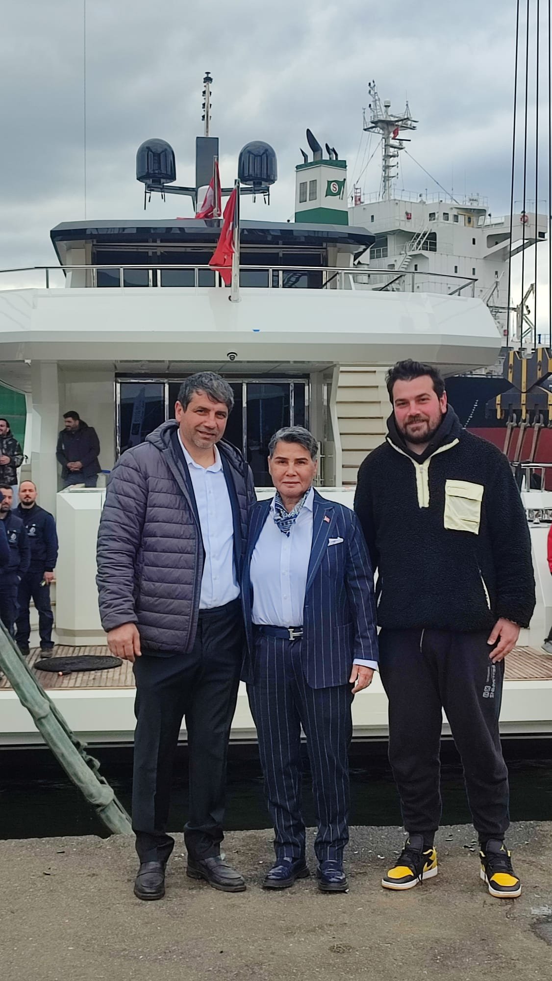 Lady Luna Mavi Yolculuğa Hazır