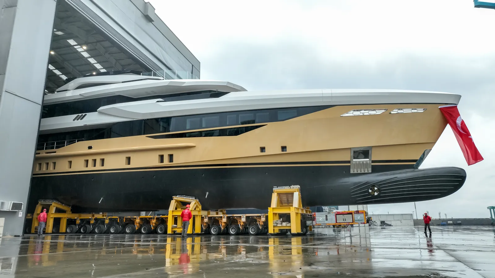 Bilgin Yachts’ın Yeni Süperyatı Tamasha, Denizle Buluştu