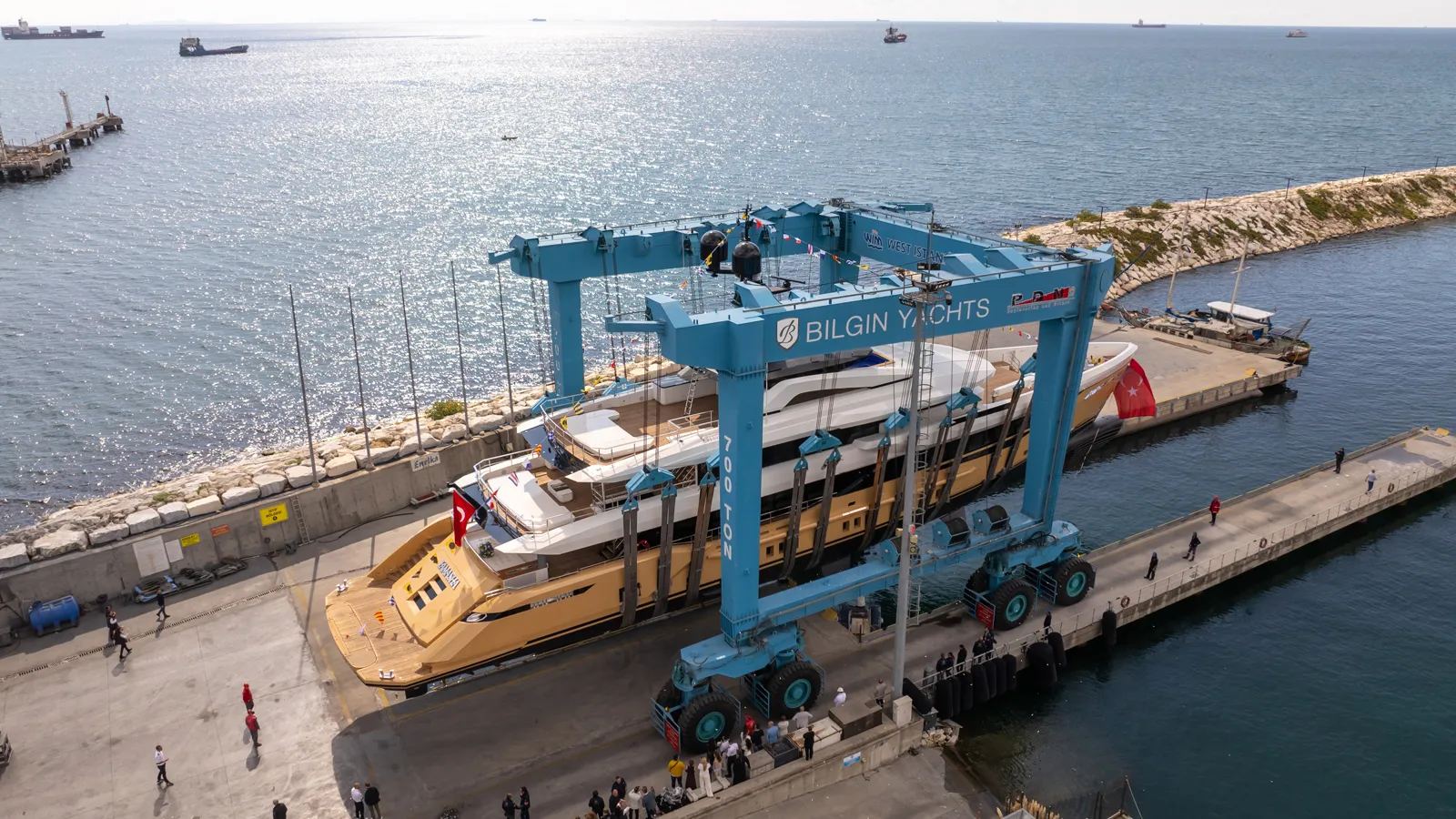 Bilgin Yachts’ın Yeni Süperyatı Tamasha, Denizle Buluştu