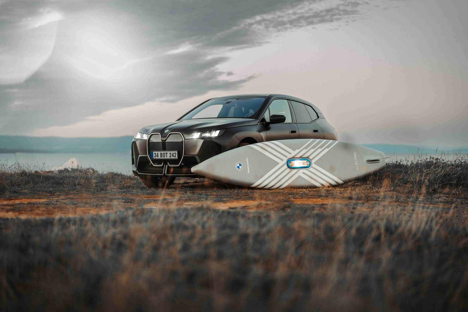 BMW, Elektrikli Mobilite Vizyonunu Sulara Taşıyor