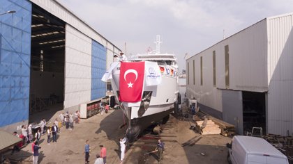 Mengi Yay, Serenitas serisinin ikinci yatını suya indirdi