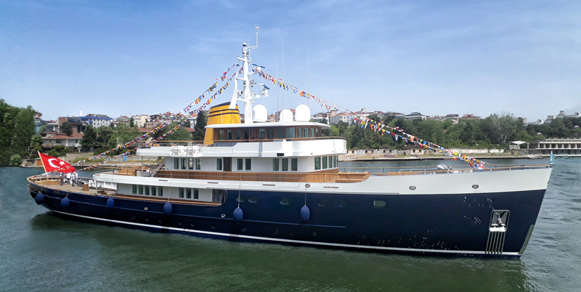 TURQUOİSE YACHTS, YENİ KEŞİF YATI BLUE II’Yİ SUYLA İNDİRDİ