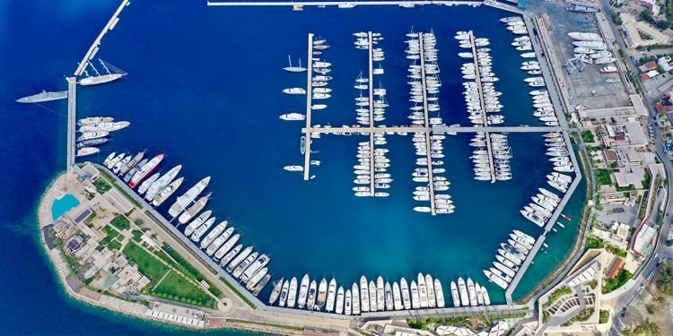 YALIKAVAK MARİNA UNVANINI KORUMAK İÇİN YARIŞIYOR