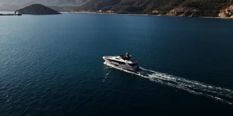 Bering 92 Papillon satışa çıktı  